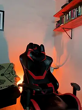 AlekBlake_ Image 5