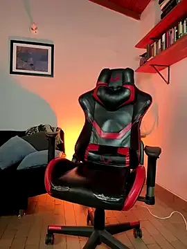 AlekBlake_ Image 9