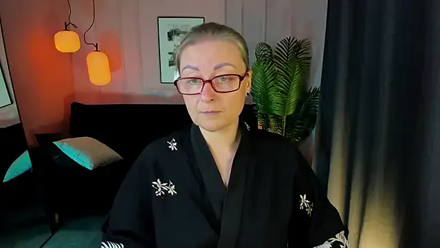 AlexandraKind Image 12