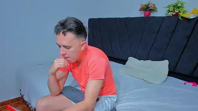 big-dicktop23 Image 15