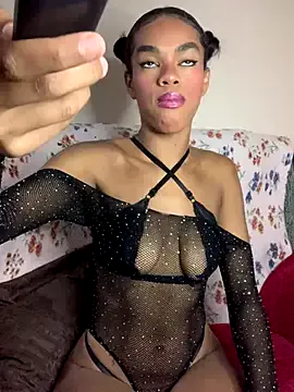 Cammgirlmii Image 11