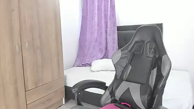 dolly_walker Image 11