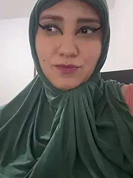 hannahayat Image 12