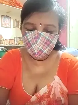 hotsangeetha Image 4