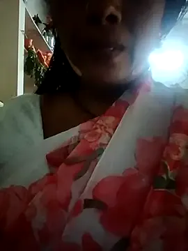 hotsangeetha Image 7