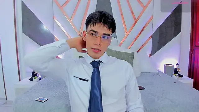 its_liam18 Image 3