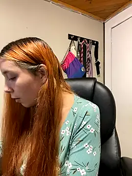 Karen18_boobs Image 8