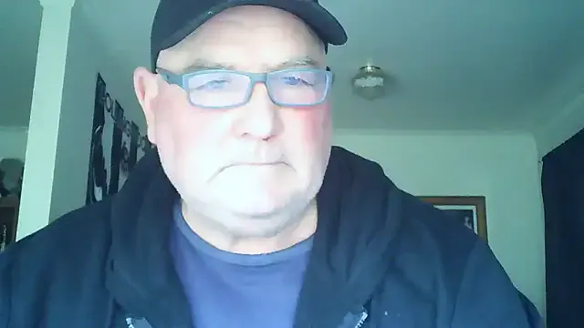 KINKYBLUEYES69's Thumb Image