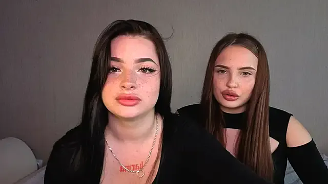 LisaAndDenis Image 2