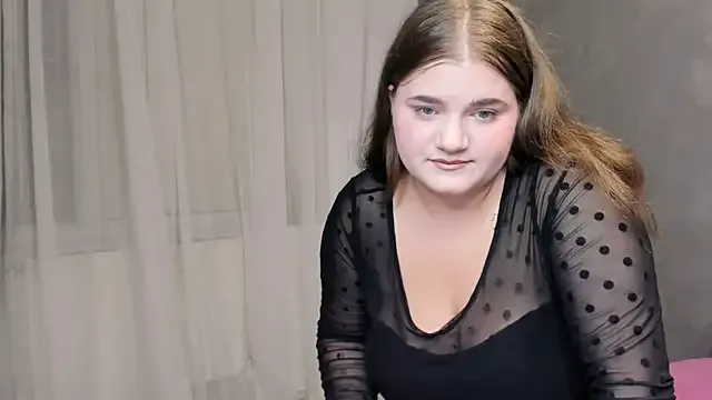 LissaBigTitts Image 6