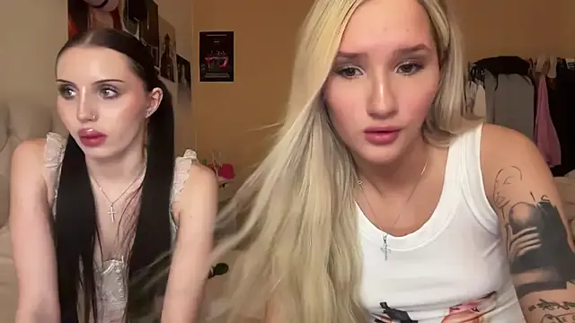 lustytwins Image 7