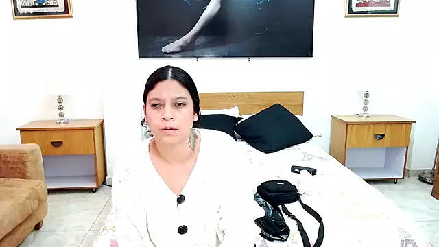 MaloryAndLuna Image 6