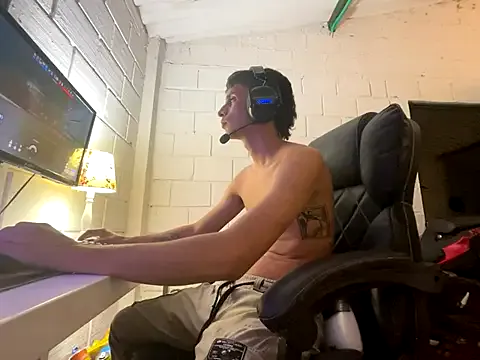 Max_TheHorseDick Image 16