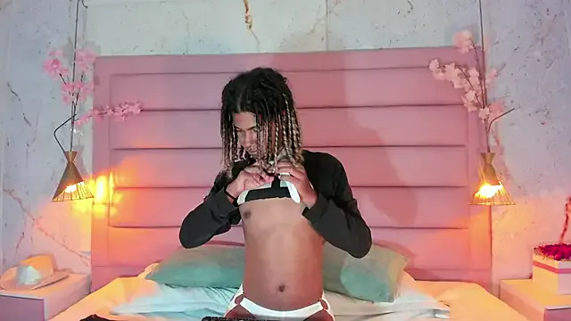 Maxim-Walker Image 19