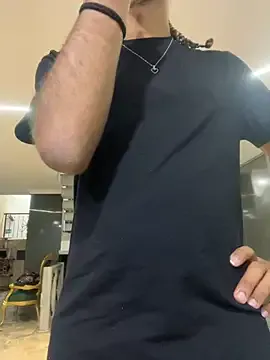 Maxim-Walker Image 8