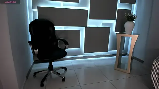 MilaColeman Image 11