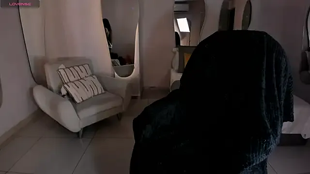 MilaColeman Image 12