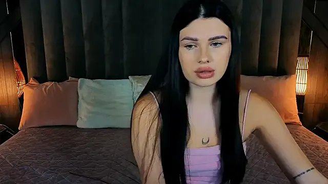 Neyla_Charm Image 10