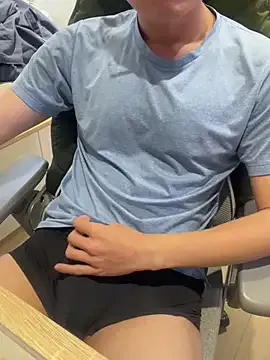 qaz23257's Thumb Image