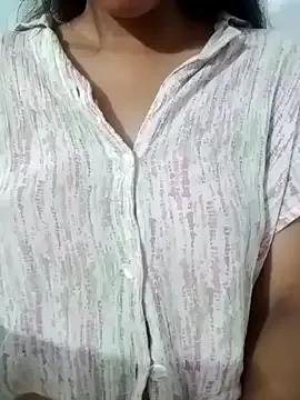 tamanna_Karu Image 3